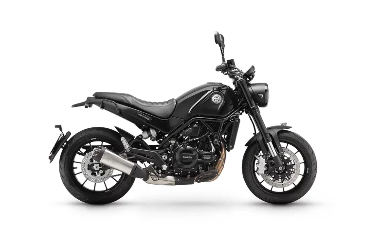 leoncino 500 2023 black color