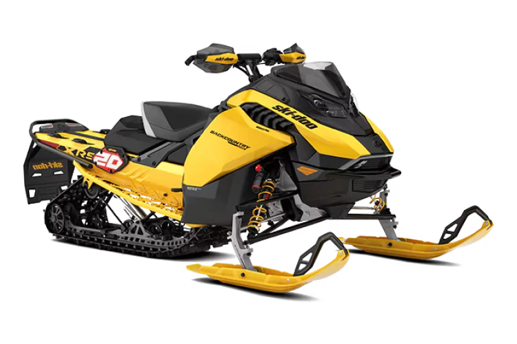 ski-my27-bck-x-rs-850-e-tec-circuit-yellow-metallic-000uyvr00-studio-661x480-shadow-34f-na
