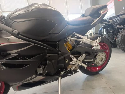 26ee5d6d-8ba1-4fd2-8567-3c30d6f1a325