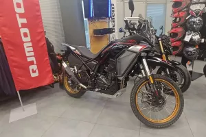 Мотоцикл QJMOTOR SRT 450 RX
